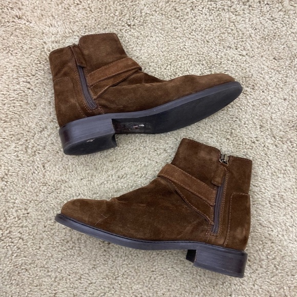 Aquatalia Bree Water Resistant Brown Suede Booties Boots Size 6 Leather Italy - Picture 5 of 9